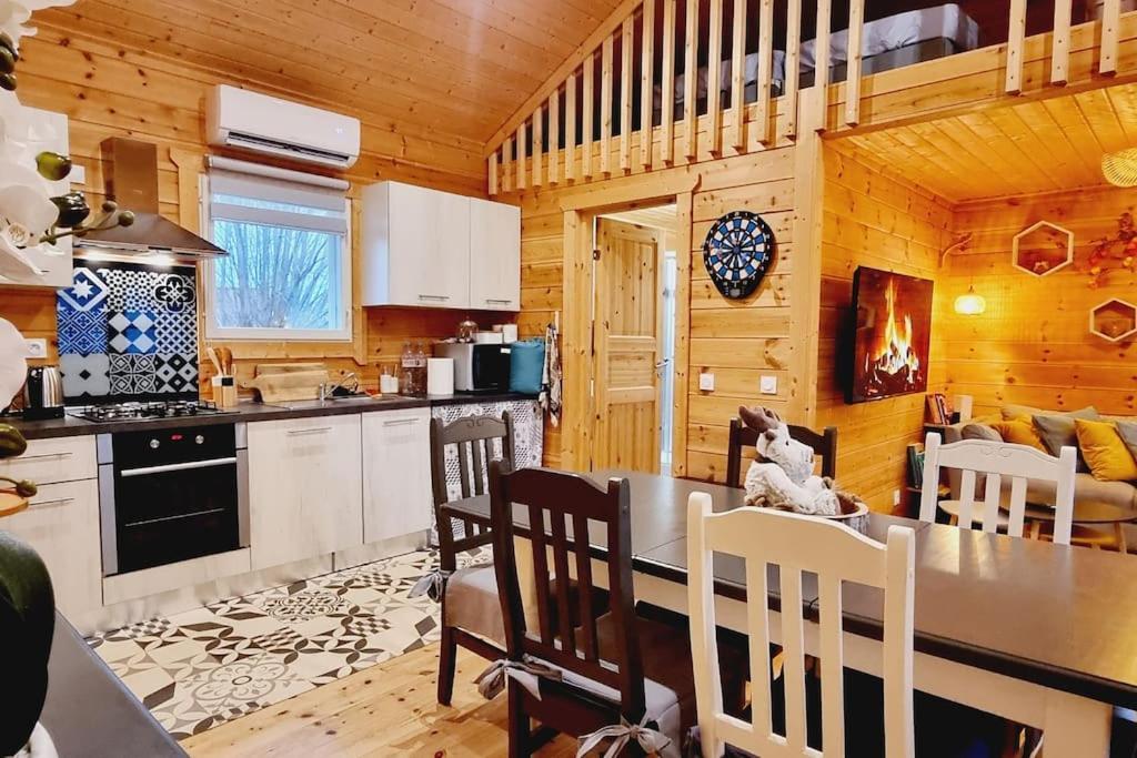 Bourbourg *L'Ecrin De L'Etang* Depaysement Assure 빌라 외부 사진